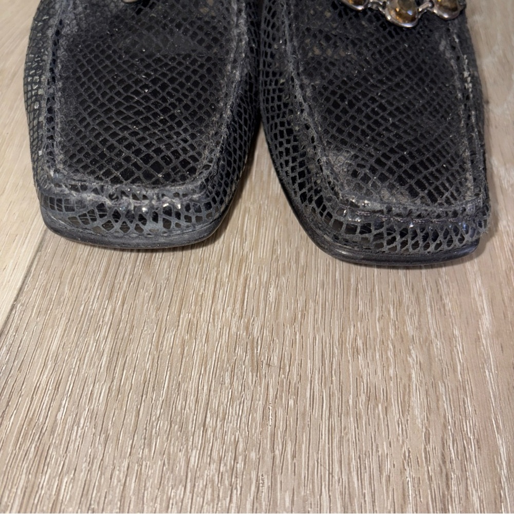 Black Stuart Weitzman Women's 8.5 N Snake Skin Slip-on Loafers W/ Rhinestones - Picture 8 of 14
